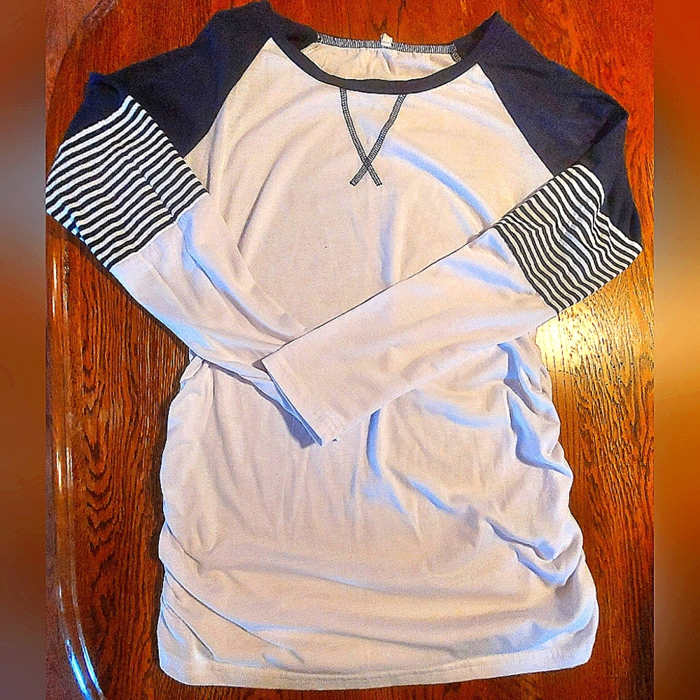 Maternity shirt